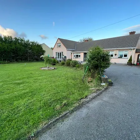 Pinebrook House Double Bed Small En-suite Free Parking * Killybegs