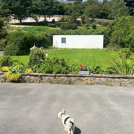 Pinebrook House Double Bed Small En-suite Free Parking