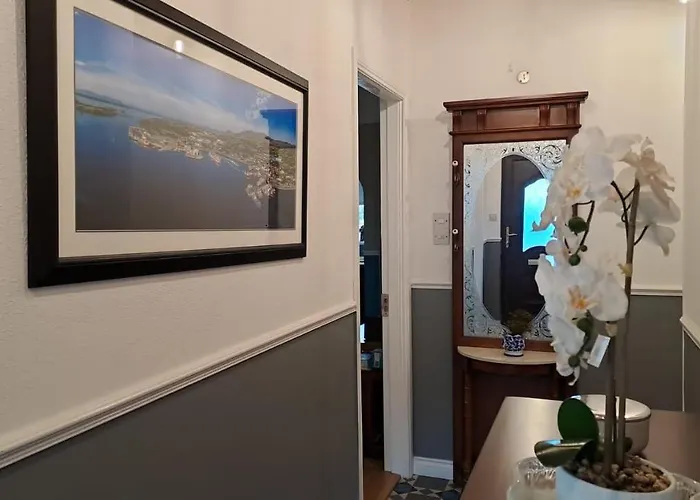 Pinebrook House Double Bed Small En-suite Free Parking Homestay szállás *