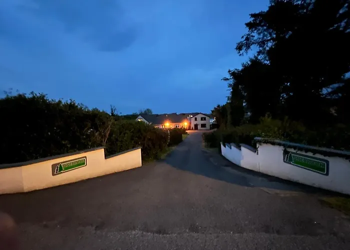 Pinebrook House Double Bed Small En-suite Free Parking Homestay szállás Killybegs