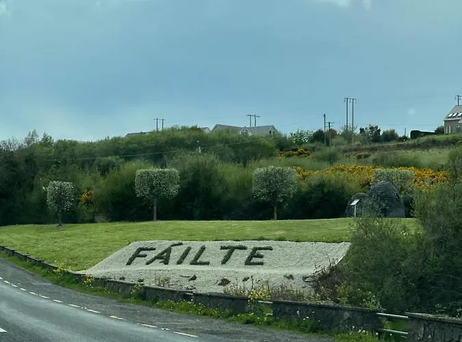 Pinebrook House Double Bed Small En-suite Free Parking Homestay szállás *