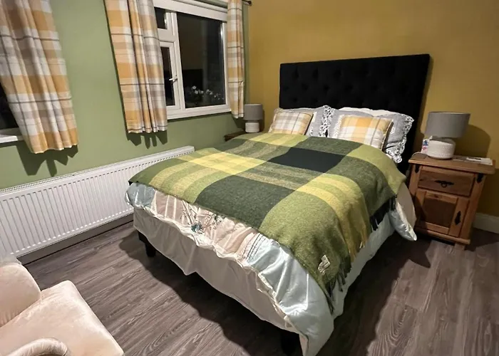 Homestay szállás Pinebrook House Double Bed Small En-suite Free Parking