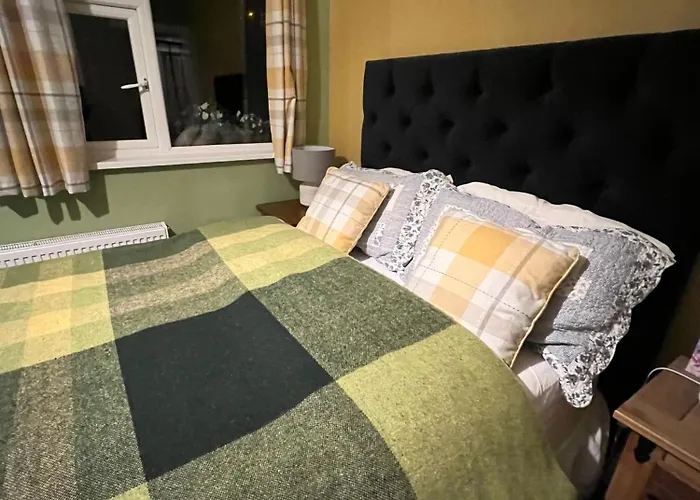 Pinebrook House Double Bed Small En-suite Free Parking * Killybegs